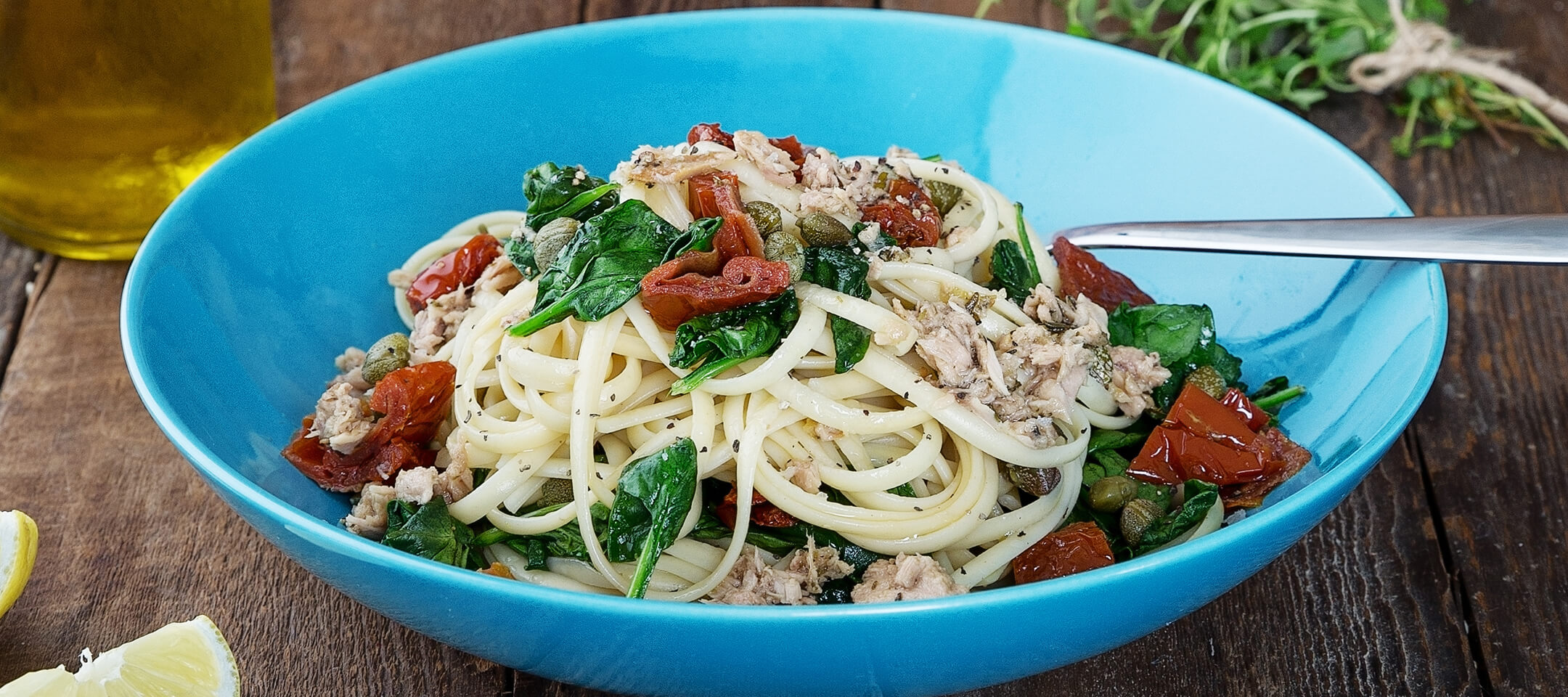 Spinach & Sun Blushed Tomato Tuna Linguine | Recipes | John West UK